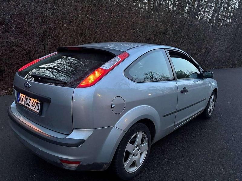 Usata Ford Focus 101 CV (74 kW) 2004 Berlina