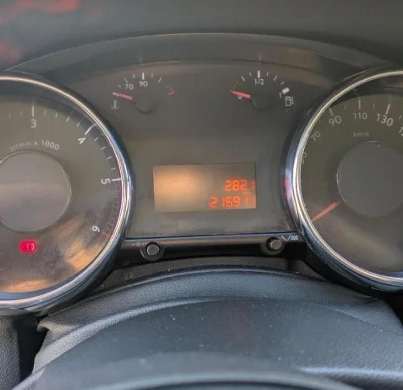 Gebraucht Peugeot 5008 115 PS (84 kW) 2014 Grau Van / Kleinbus