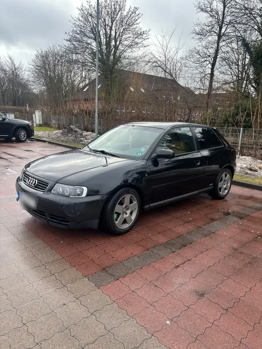 Second-hand Audi A3 150 CP (110 kW) 2000 Negru Hatchback