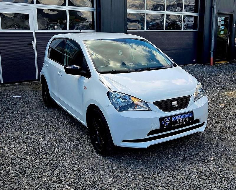 Gebraucht Seat Mii Chic 60 PS (44 kW) 2018 Candy weiss Kleinwagen