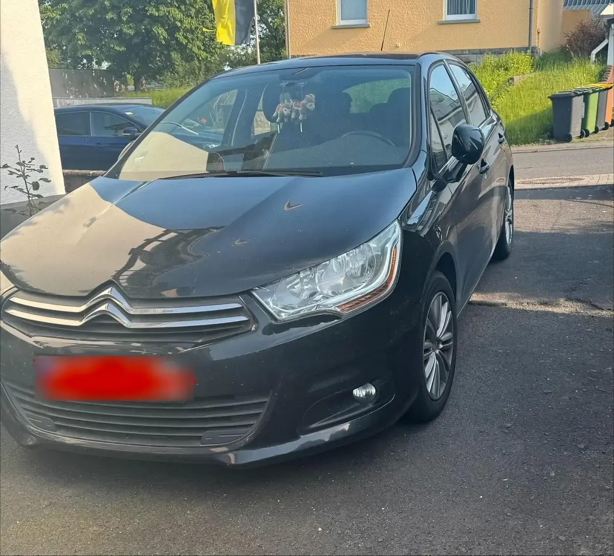 Gebraucht Citroën C4 95 PS (69 kW) 2013 Schwarz Limousine
