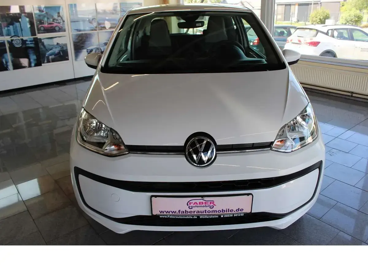 Gebraucht VW up! Move 65 PS (47 kW) 2022 Weiß Kleinwagen