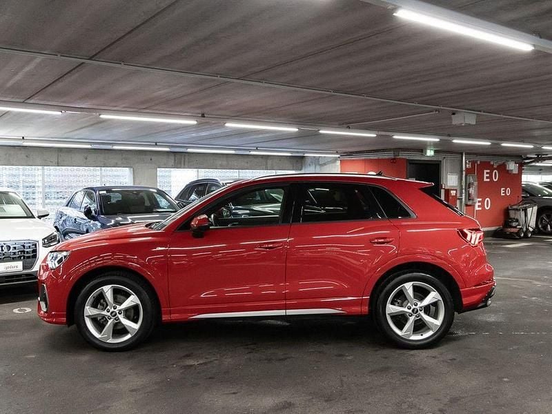 Gebraucht Audi Q3 Ambiente 150 PS (110 kW) 2021 Tangorot metallic SUV
