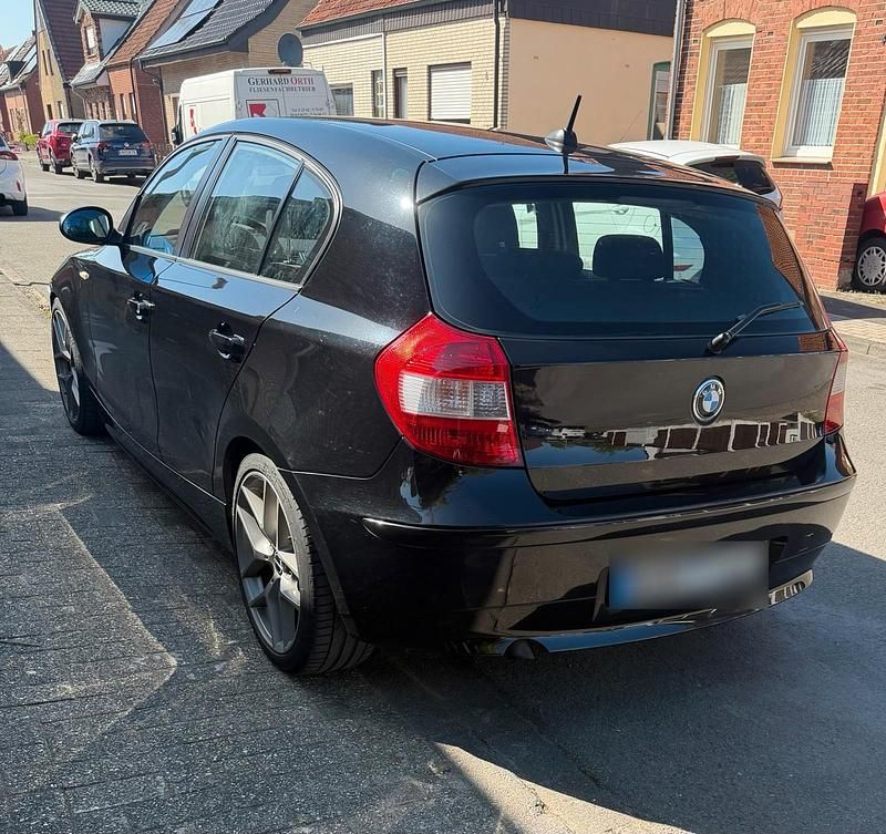 Second-hand BMW 120 163 CP (119 kW) 2006 Negru Hatchback