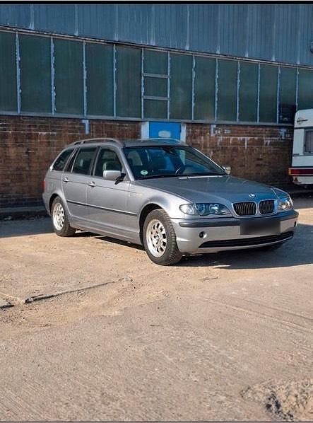 Gebraucht BMW 318 145 PS (106 kW) 2005 Silber Kombi