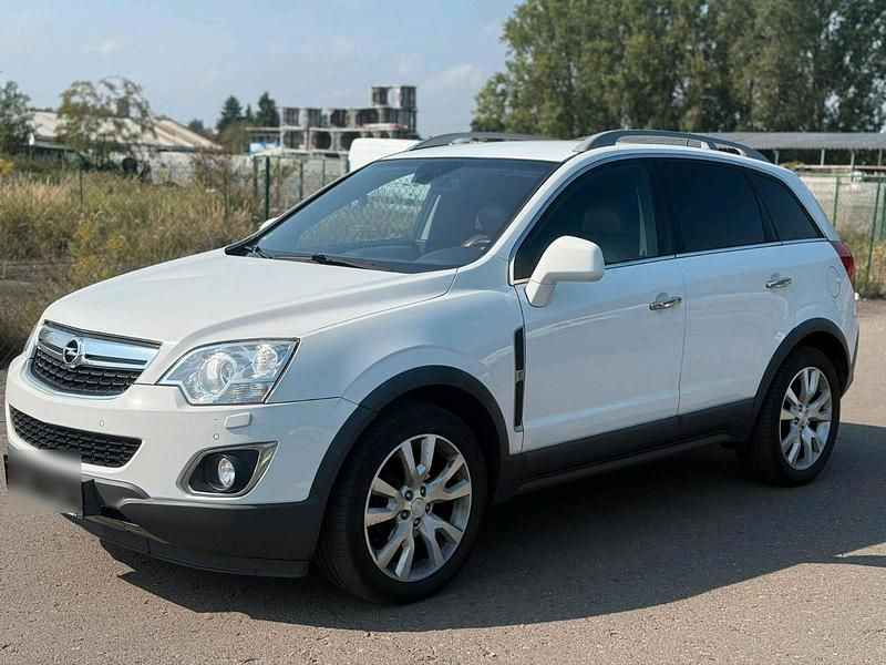 Weiß Gebraucht 2015 Opel Antara SUV | 5.000 € (Etwas zu teuer) - Bild 1/4