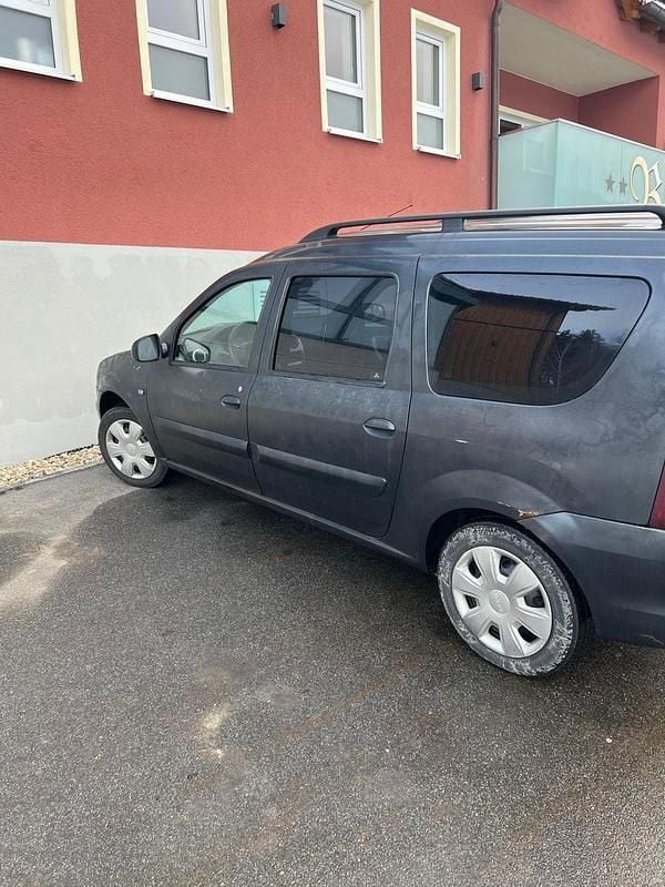 Gebraucht Dacia Logan MCV Ambiance 88 PS (64 kW) 2011 Grau Kombi