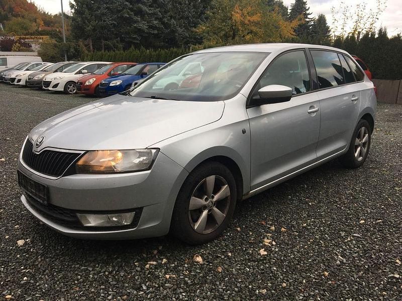 Silber Gebraucht 2014 Skoda Rapid Ambition Limousine | 2.890 € - Bild 1/4