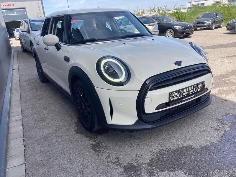 Second-hand Mini ONE Classic 102 CP (75 kW) 2022 Alb Hatchback