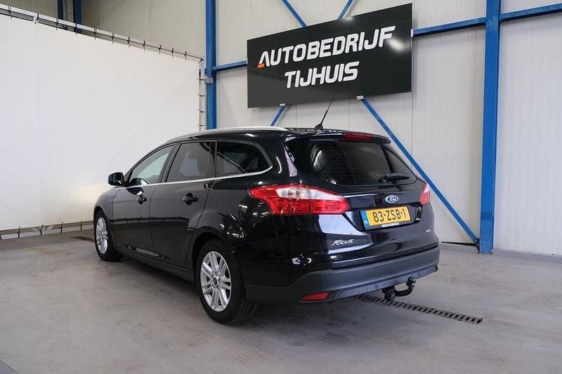 Gebraucht Ford Focus Titanium 125 PS (91 kW) 2013 Schwarz Kombi