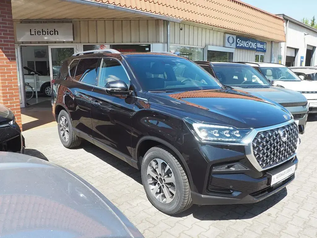 Gebraucht KGM Rexton 201 PS (147 kW) 2025 Schwarz SUV