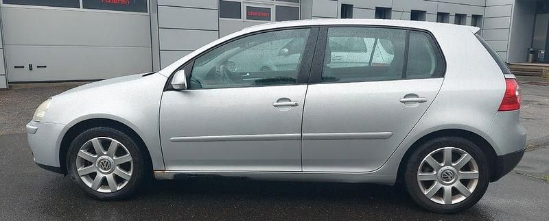 Gebraucht VW Golf IV Sportline 102 PS (75 kW) 2004 Silber Limousine