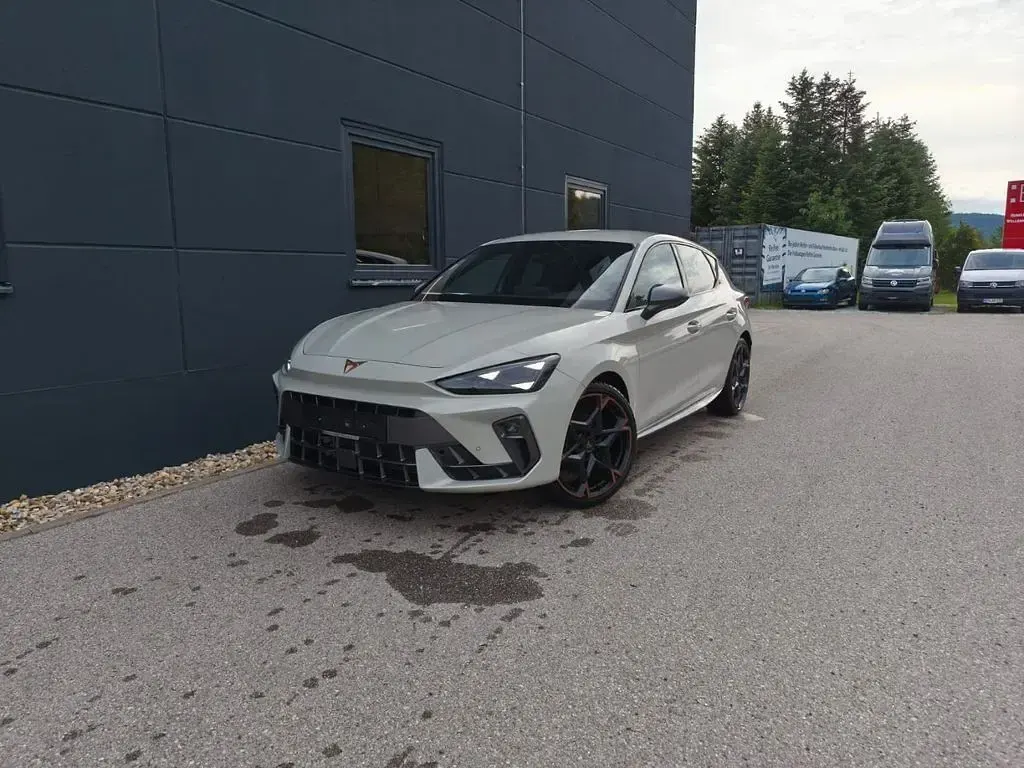 Gebraucht Cupra Leon 150 PS (110 kW) 2024 Grau Limousine