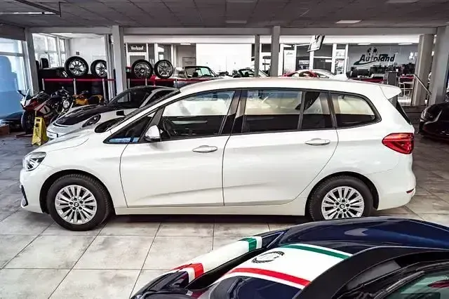 Gebraucht BMW 218 Gran Tourer Performance 140 PS (102 kW) 2019 Weiß Van / Kleinbus
