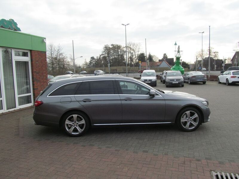 Gebraucht Mercedes E350 Avantgarde 258 PS (189 kW) 2017 Grau Limousine