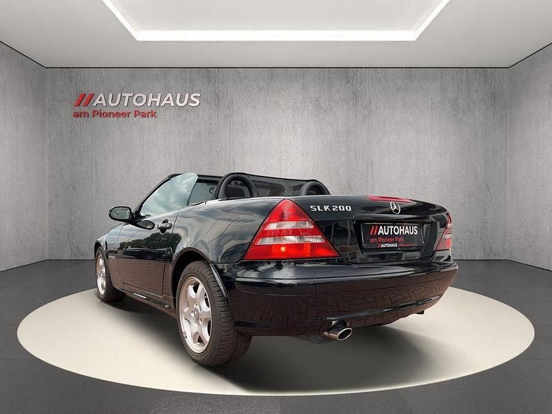 Gebraucht Mercedes SLK200 163 PS (119 kW) 2000 Schwarz Cabrio