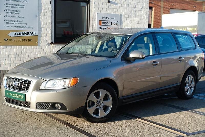 Gebraucht Volvo V70 Kinetic 163 PS (119 kW) 2008 Seashell Kombi