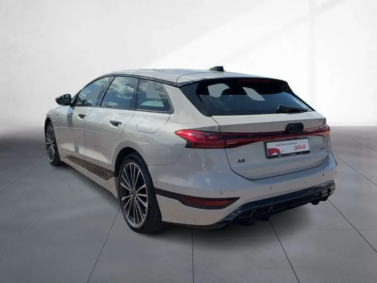 Gebraucht Audi A6 e-tron S-Line 314 kW (428 PS) 2025 Siambeige metallic Kombi