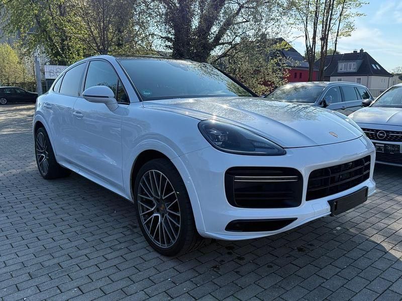Second-hand Porsche Cayenne 340 CP (250 kW) 2022 Alb SUV
