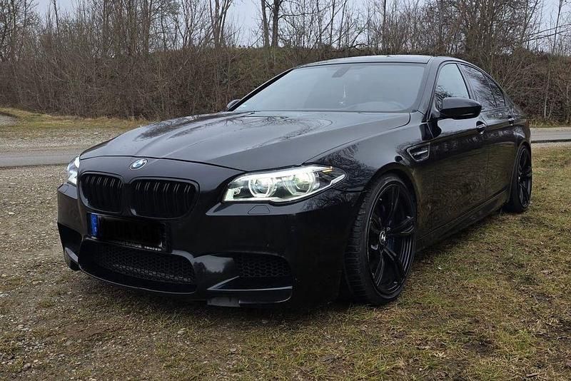 Gebraucht BMW M5 Shadowline 560 PS (411 kW) 2012 Schwarz Limousine