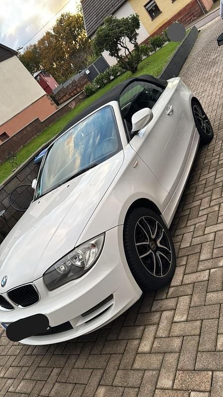 Gebraucht BMW 118 Cabriolet 142 PS (104 kW) 2010 Weiß Cabrio
