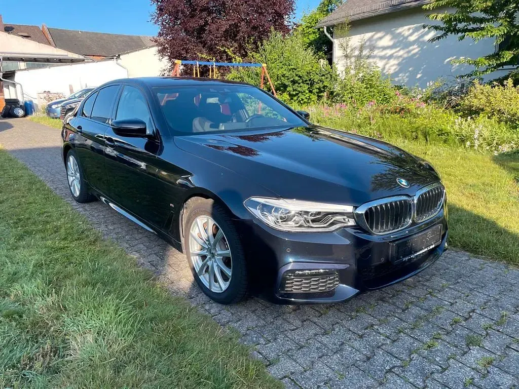 Gebraucht BMW 530e M Sport 252 PS (185 kW) 2020 Schwarz Limousine