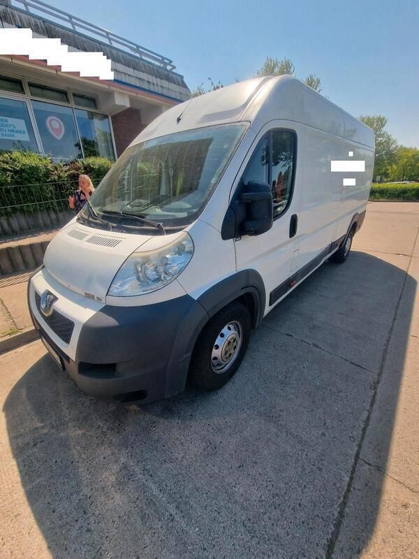 Weiß Gebraucht 2013 Peugeot Boxer Avantage Van | 6.800 € - Bild 1/4