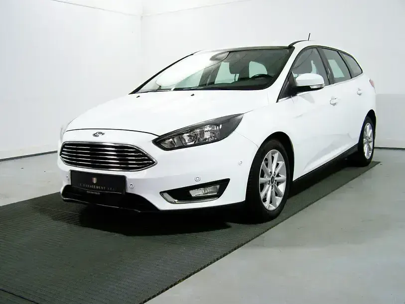 Używany Ford Focus Titanium 125 KM (91 kW) 2018 Biały Kombi