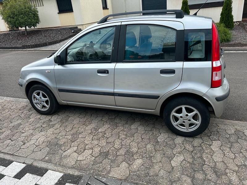 Silber Gebraucht 2004 Fiat Panda Kleinwagen | 1.500 € - Bild 1/3