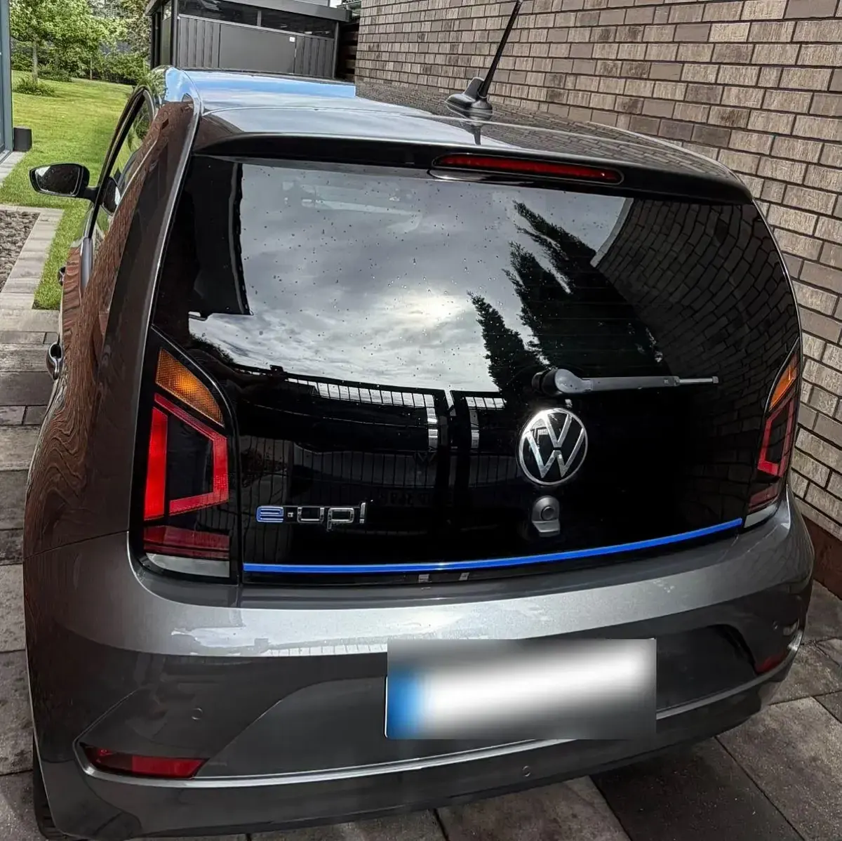 Gebraucht VW e-up! Style 61 kW (83 PS) 2022 Grau Kleinwagen