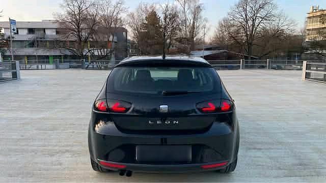 Gebraucht Seat Leon 125 PS (91 kW) 2011 Schwarz Kleinwagen