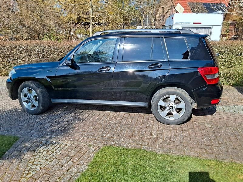 Gebraucht Mercedes GLK250 204 PS (150 kW) 2010 Schwarz SUV