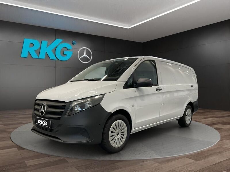 Weiß Gebraucht 2024 Mercedes Vito Van / Kleinbus | 36.878 € (Etwas zu teuer) - Bild 1/4
