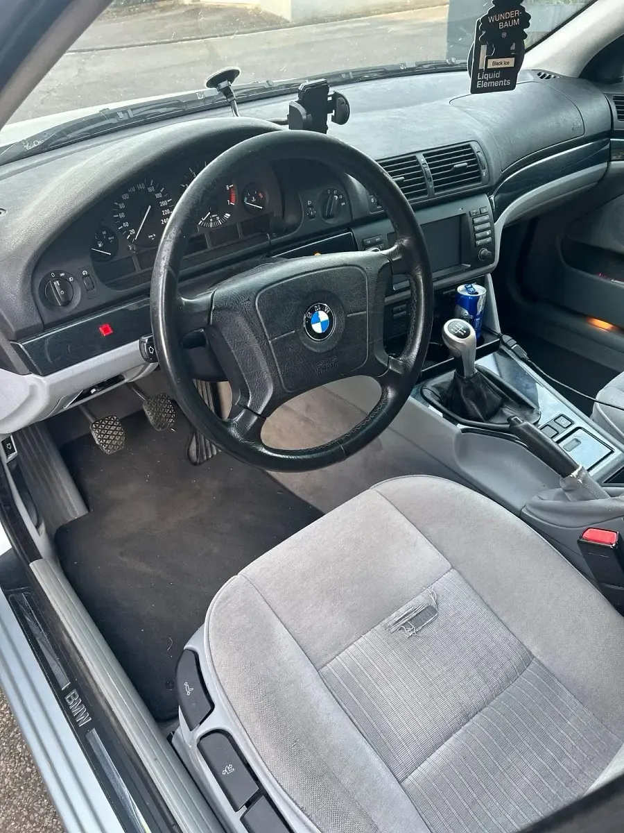 Gebraucht BMW 523 170 PS (125 kW) 1998 Silber Limousine