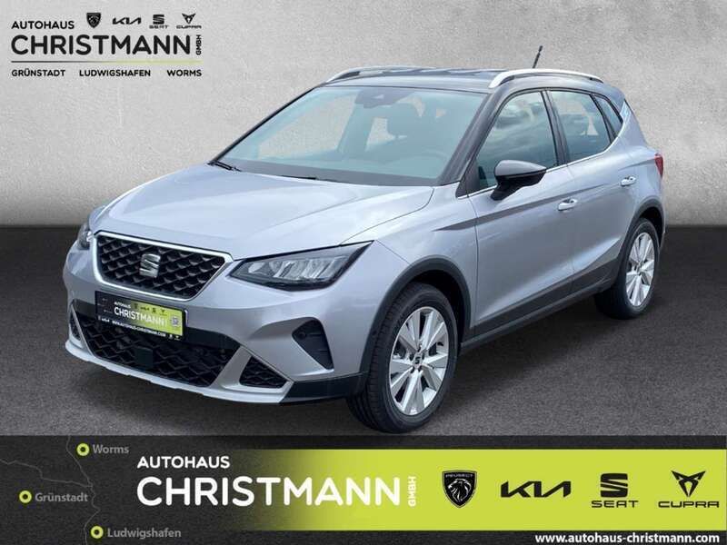 Urban silber metallic Gebraucht 2024 Seat Arona Xperience SUV | 26.990 € (Teuer) - Bild 1/4