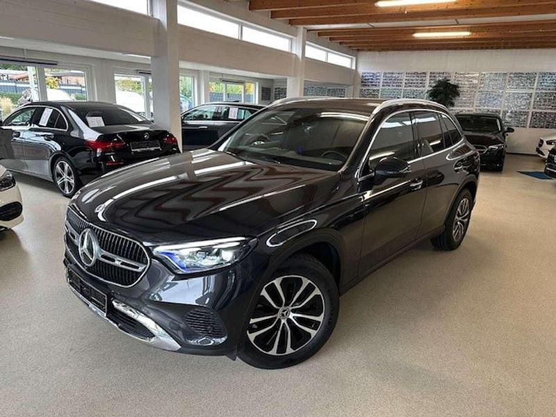 Gebraucht Mercedes GLC220 Avantgarde 197 PS (144 kW) 2024 Graphitgrau SUV