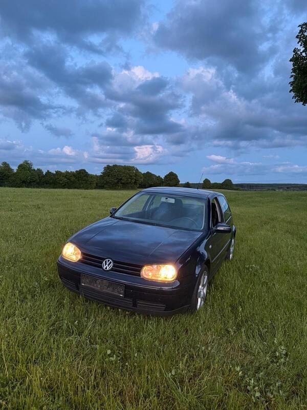 Gebraucht 2003 VW Golf IV Kleinwagen | 1.800 € (Teuer) - Bild 1/4