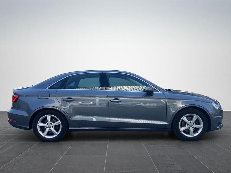 Gebraucht Audi A3 Ambition 125 PS (91 kW) 2013 Grau Limousine
