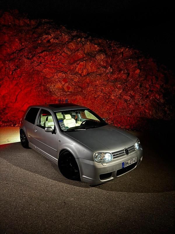 Gebraucht VW Golf IV 150 PS (110 kW) 2003 Silber Kleinwagen