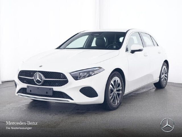 Weiß Gebraucht 2024 Mercedes A200 Progressive Kleinwagen | 28.490 € (Guter Preis) - Bild 1/4