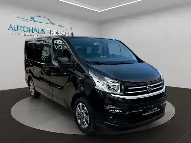 Gebraucht Fiat Talento Family 146 PS (107 kW) 2020 Schwarz Van / Kleinbus