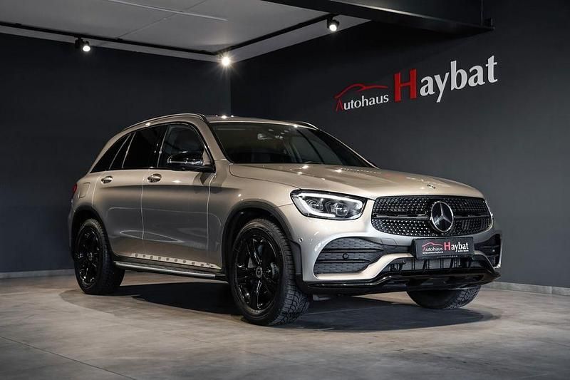 Silber Gebraucht 2020 Mercedes GLC300 AMG SUV | 43.950 € (Fairer Preis) - Bild 1/4