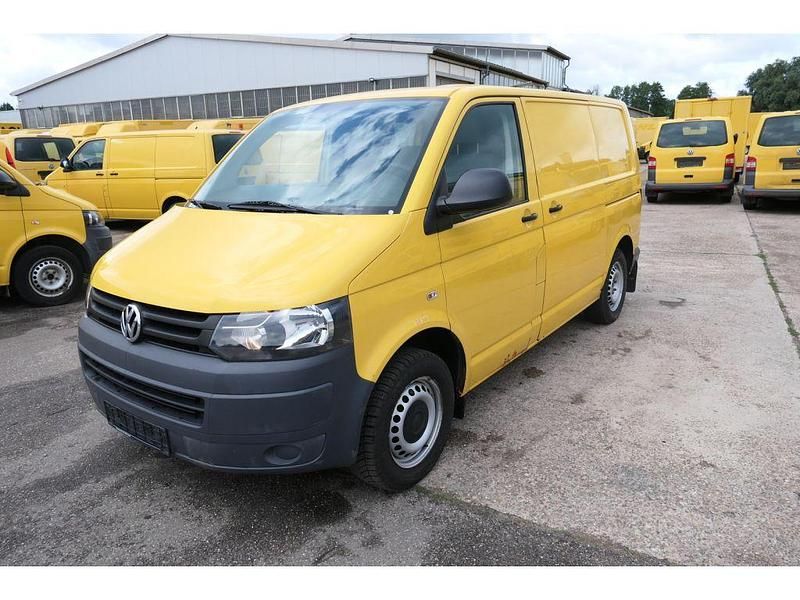 Gebraucht VW T5 84 PS (61 kW) 2011 Ginstergelb r1032 Van