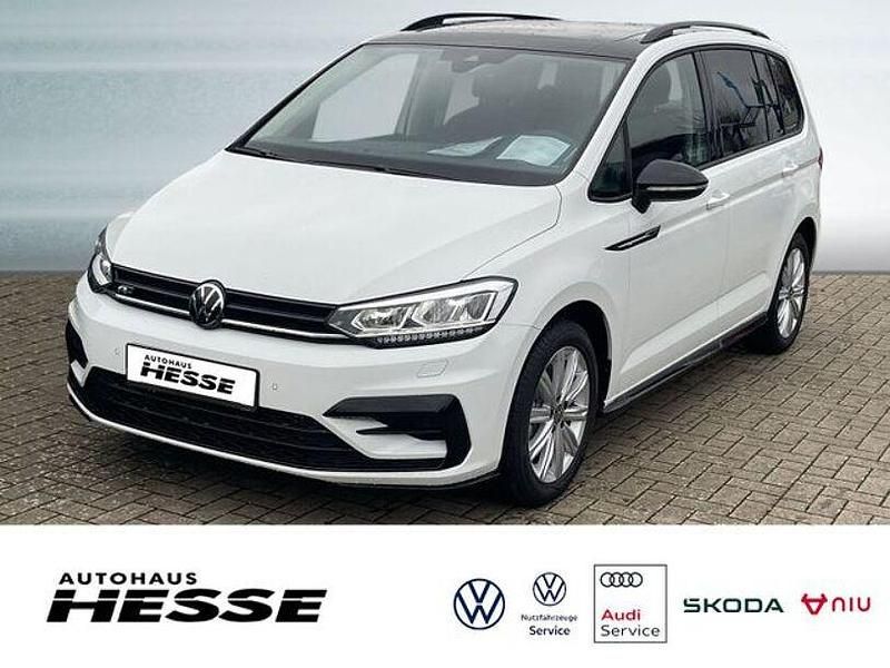 Gebraucht VW Touran Highline 150 PS (110 kW) 2025 Pure white uni Van / Kleinbus