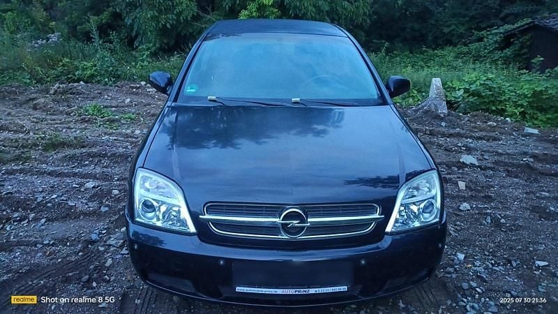 Schwarz Gebraucht 2004 Opel Vectra Limousine | 1.399 € - Bild 1/4