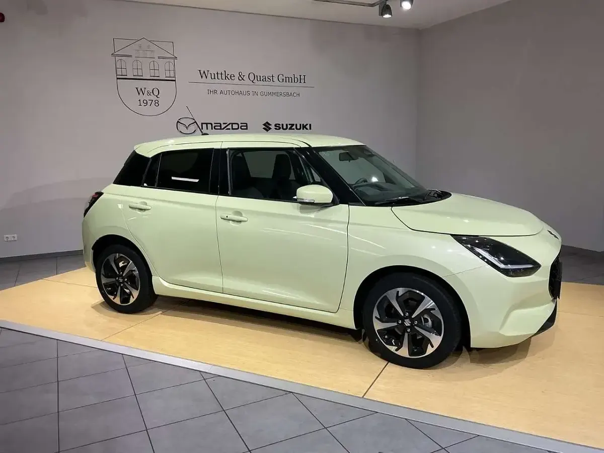 Neu Suzuki Swift Comfort+ 83 PS (61 kW) 2026 Cool yellow Kleinwagen