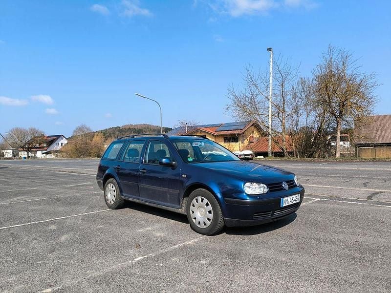 Gebraucht VW Golf IV 105 PS (77 kW) 2003 Blau Kombi