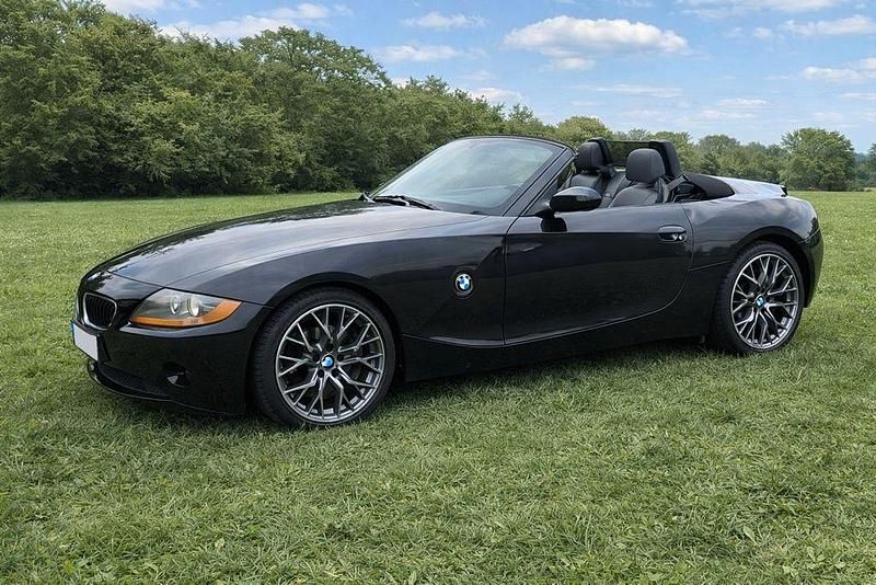 Gebraucht BMW Z4 Sport Line 192 PS (141 kW) 2003 Schwarz Cabrio