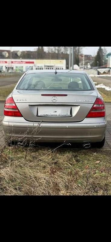 Gebraucht Mercedes E200 Elegance 163 PS (119 kW) 2005 Andere farben Limousine