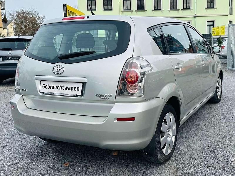 Gebraucht Toyota Corolla Verso Sol 129 PS (94 kW) 2007 Polarsilber metallic Van / Kleinbus